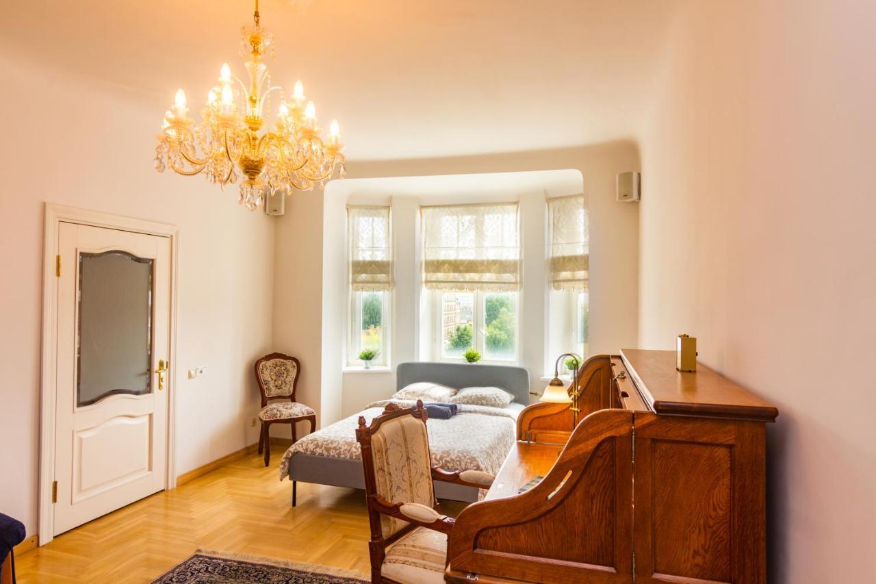 Classic Style Apartment In The Center Of Riga Bagian luar foto